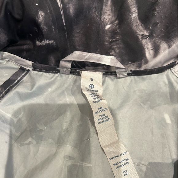 Lululemon Miss Misty Jacket II ( wind breaker ) - Picture 5 of 11